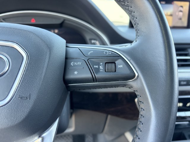 Used 2019 Audi Q7 2.0T Premium Plus w/ Premium Plus Package AWD/4WD image 9