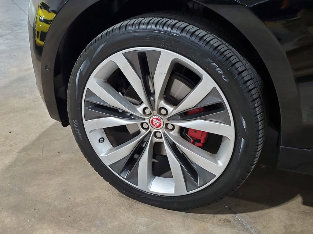 Used 2017 Jaguar F-PACE S image 44