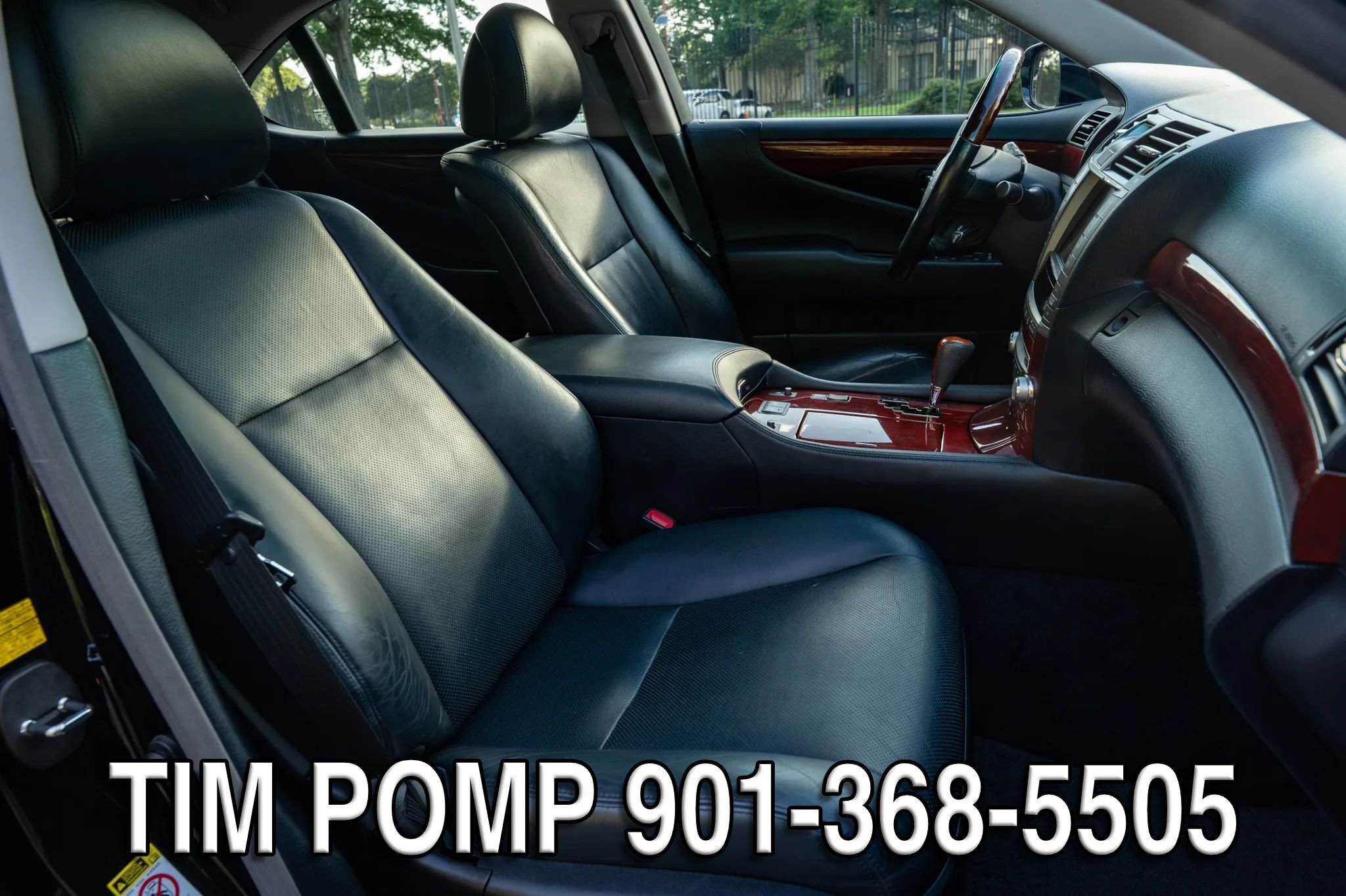 Used 2012 Lexus LS 460 w/ Comfort Pkg RWD image 16
