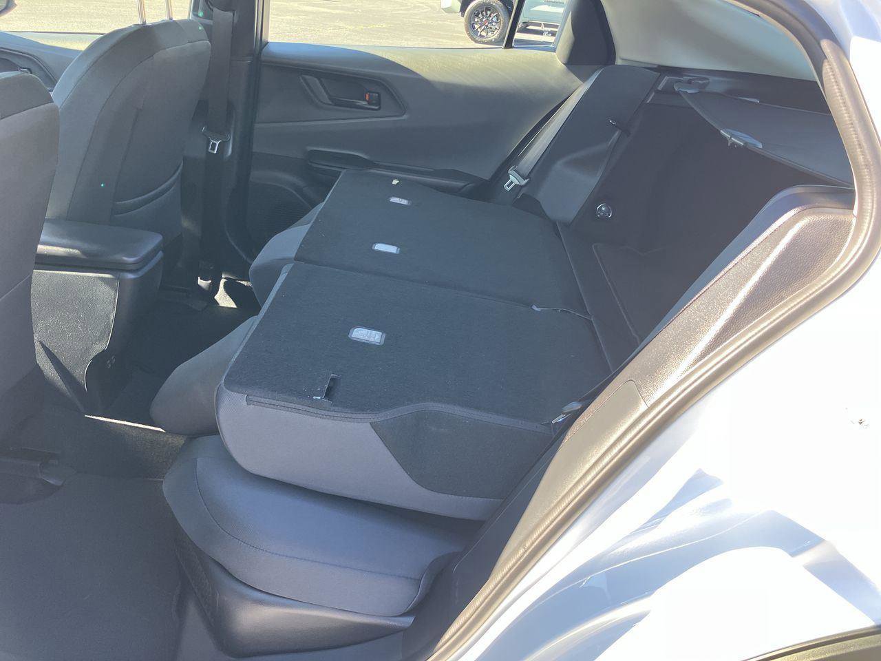 Certified 2025 Toyota Prius LE image 23