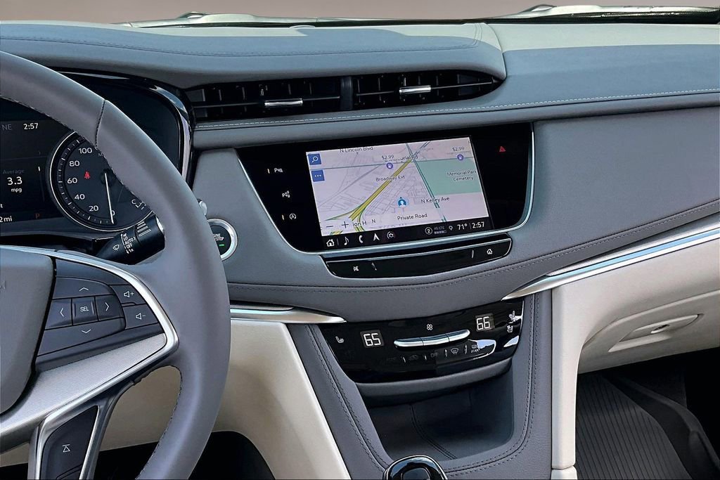 New 2026 Cadillac XT5 Premium Luxury w/ Driver Assist Package FWD image 7