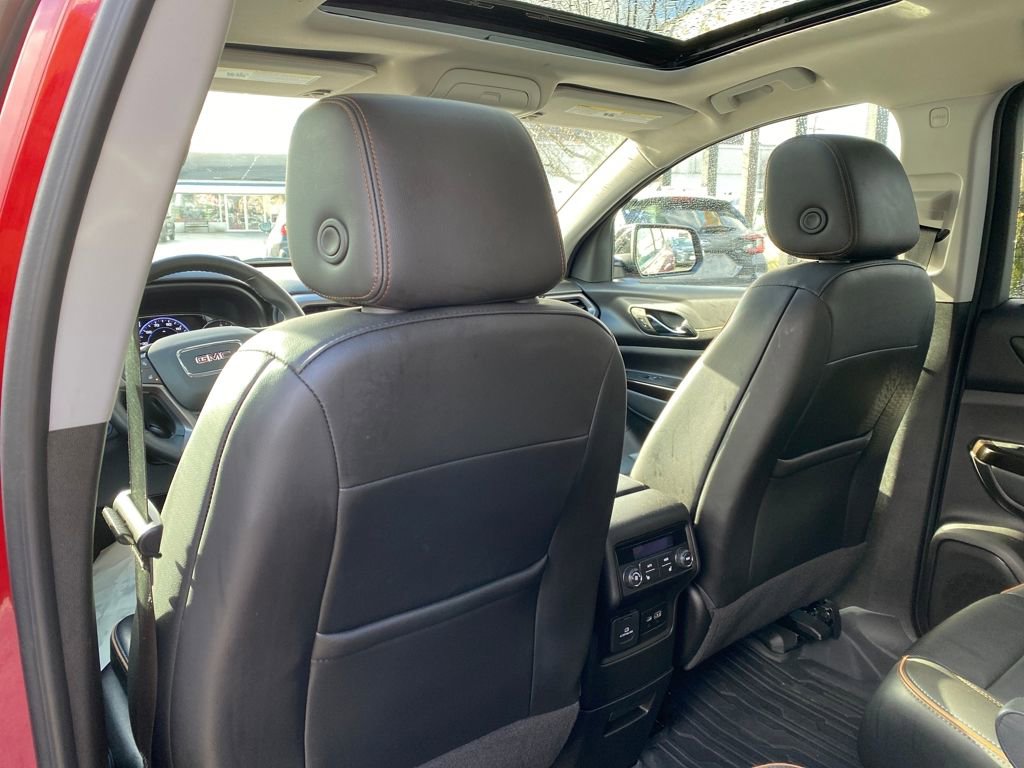 Used 2023 GMC Acadia AT4 w/ Technology Package image 22