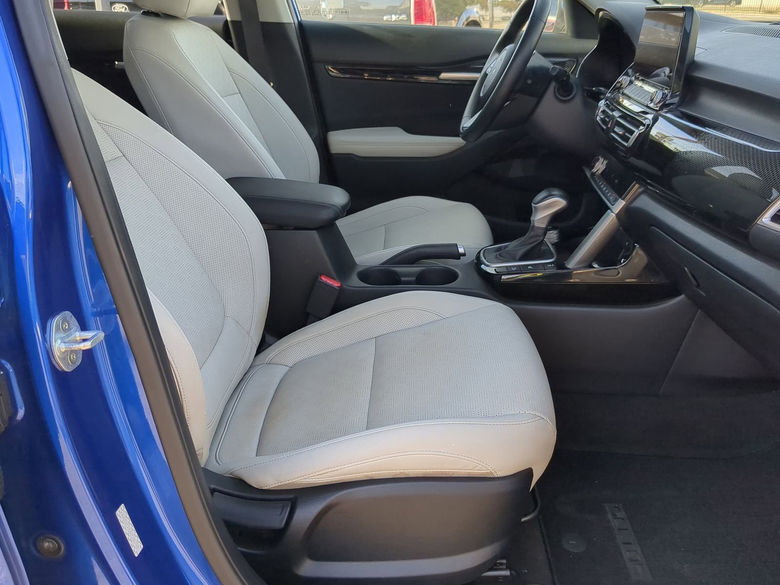 Used 2022 Kia Seltos EX image 24