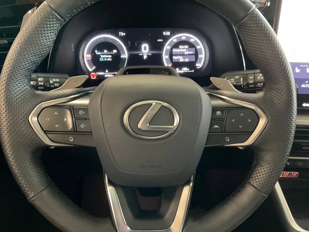 Used 2025 Lexus TX 500h AWD w/ Technology Package image 12