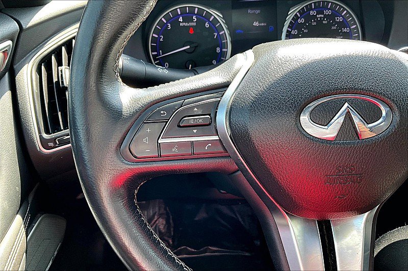 Used 2018 INFINITI Q60 3.0t Luxe image 37