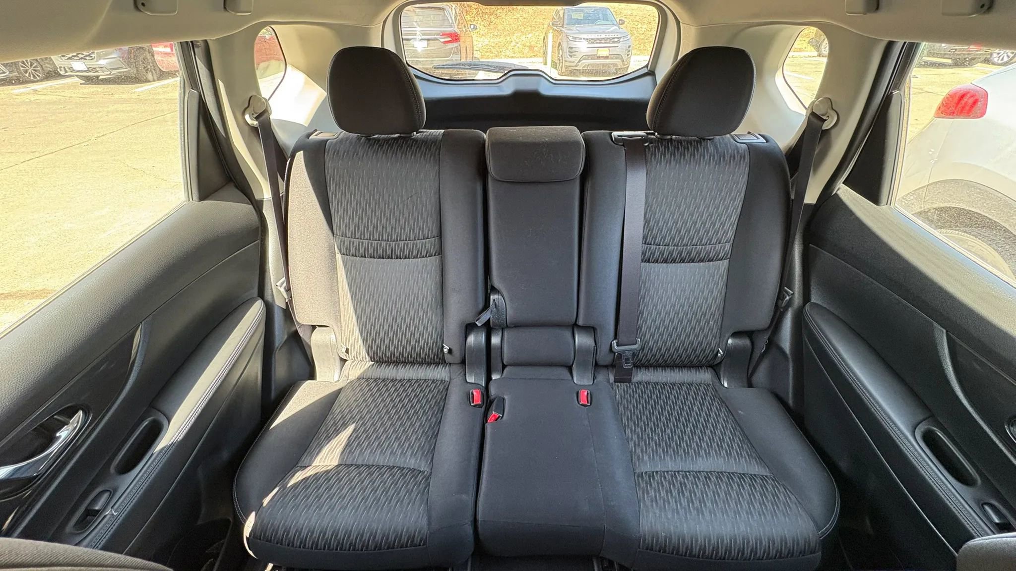 Used 2017 Nissan Rogue S image 30
