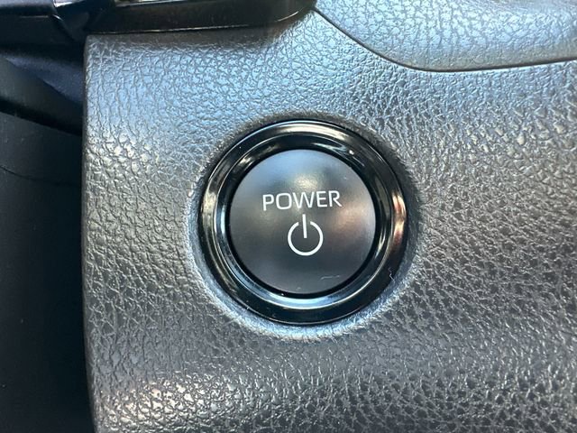 Used 2025 Toyota Camry SE FWD image 38
