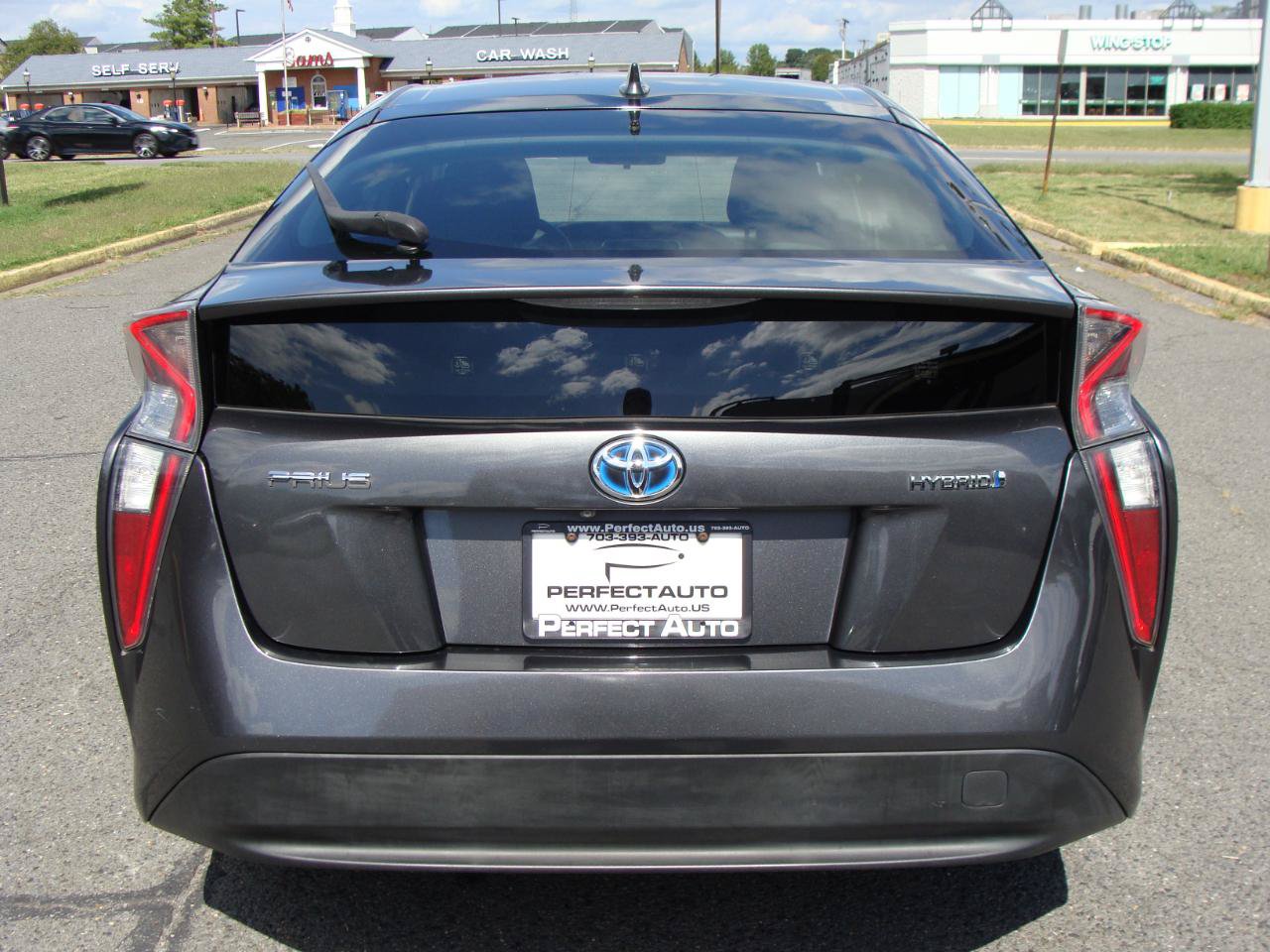 Used 2016 Toyota Prius Two FWD image 5