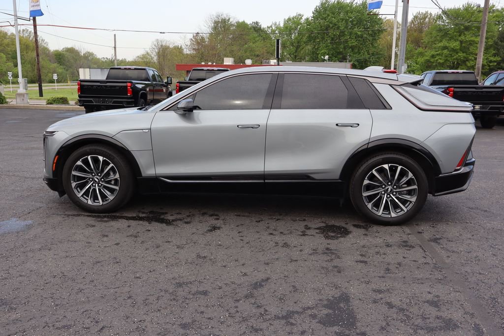 Used 2024 Cadillac Lyriq Sport RWD image 38