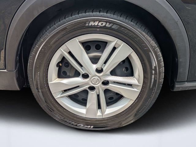 Used 2024 Nissan Kicks S FWD image 11