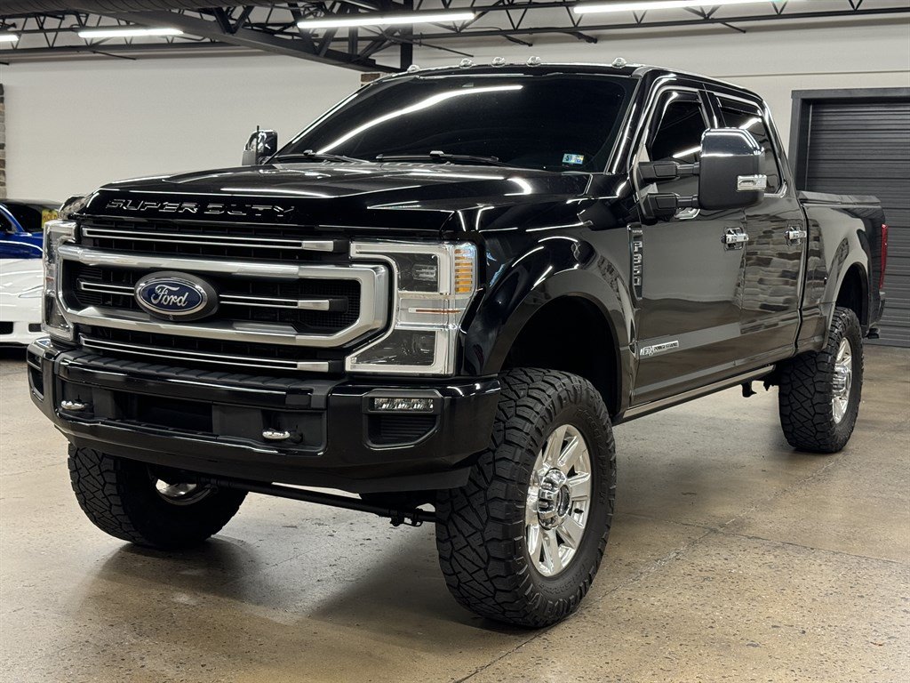 Used 2022 Ford F350 Platinum w/ FX4 Off-Road Package AWD/4WD image 3