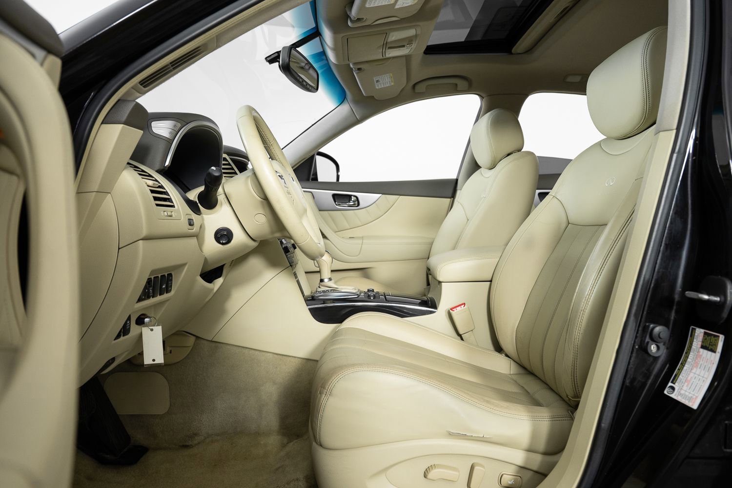 Used 2014 INFINITI QX70 AWD w/ Premium Package image 14