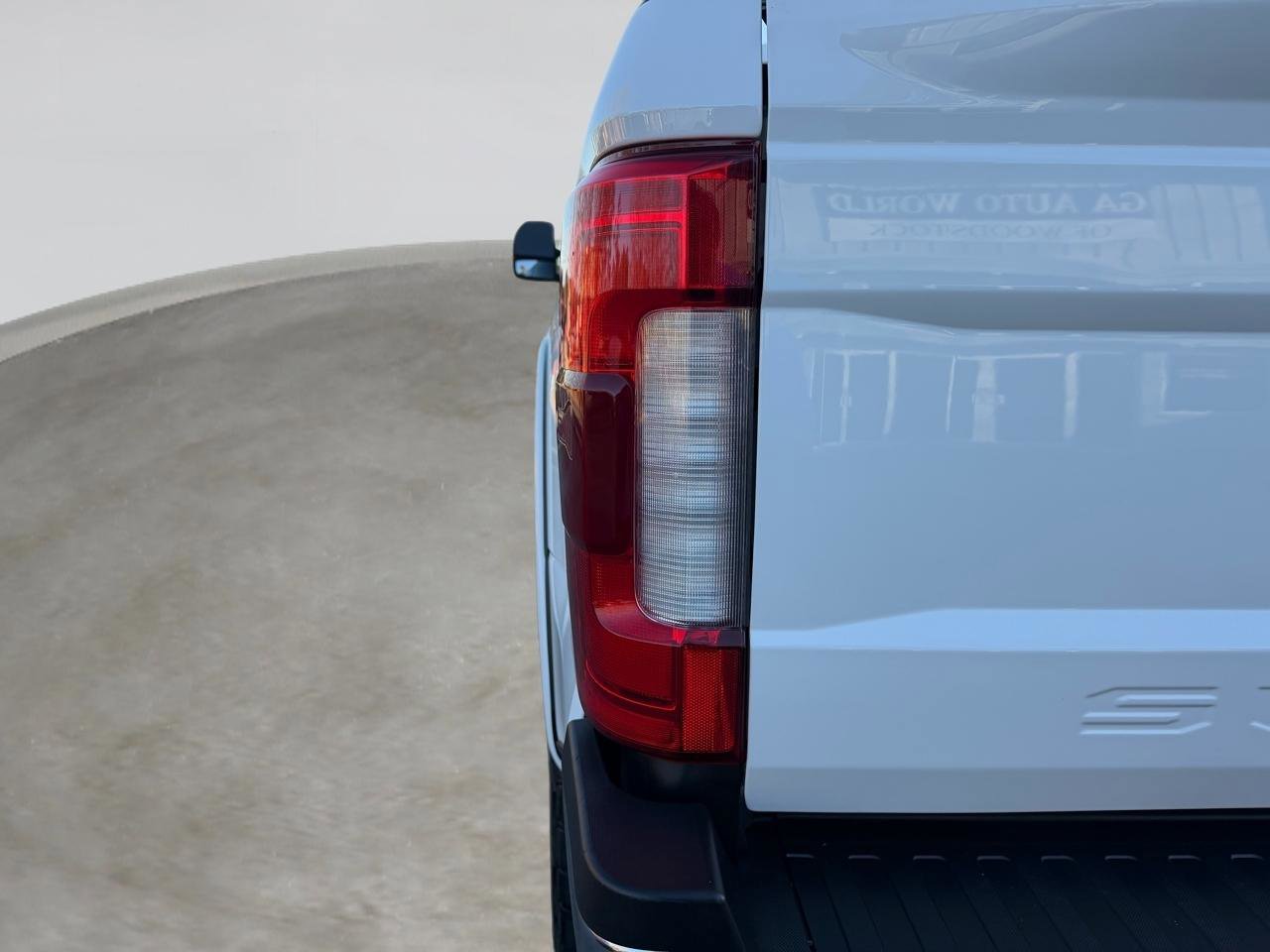 Used 2019 Ford F250 Lariat w/ Lariat Ultimate Package image 13