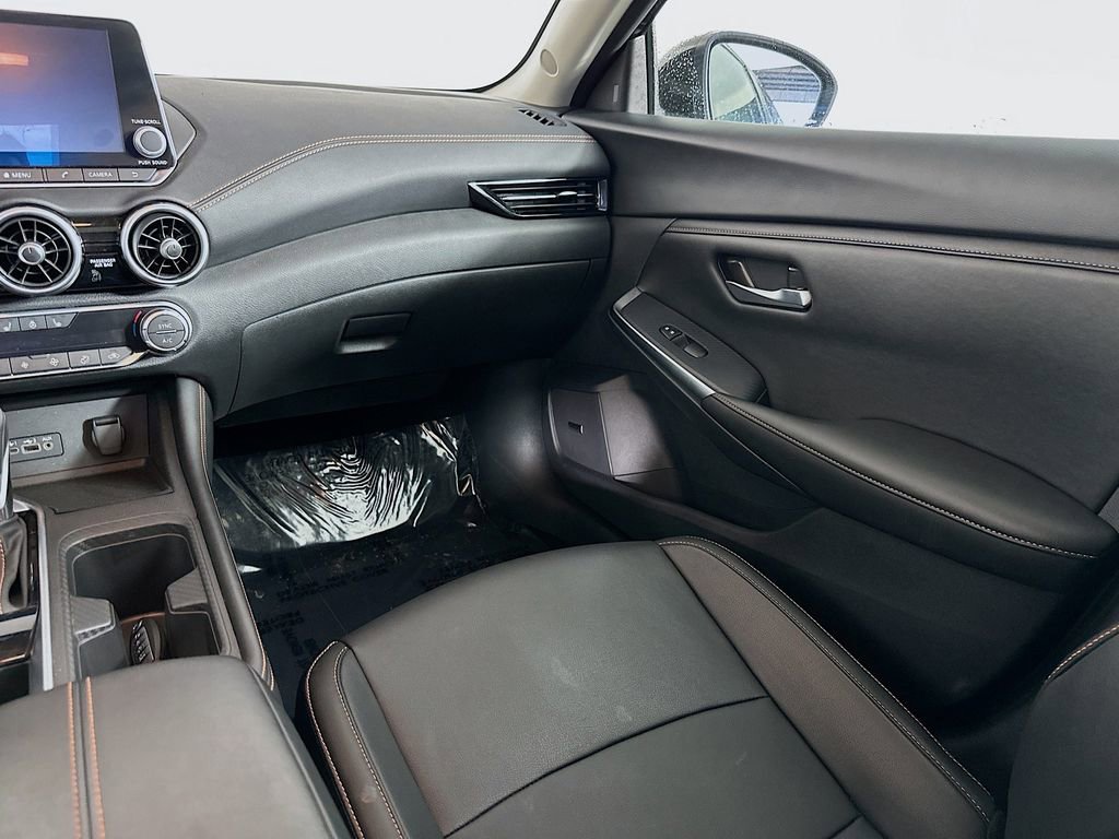 Used 2023 Nissan Sentra SR w/ SR Premium Package image 31