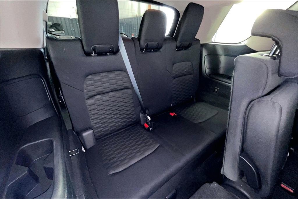 Used 2022 Nissan Pathfinder SV FWD image 39