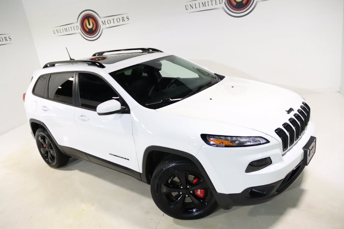 Used 2017 Jeep Cherokee High Altitude AWD/4WD image 7