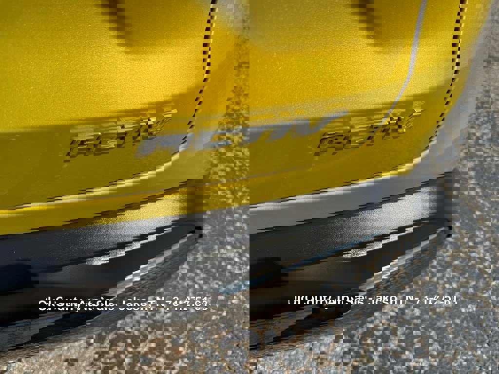 Used 2024 Chevrolet Trax ACTIV w/ Sunroof Package image 14