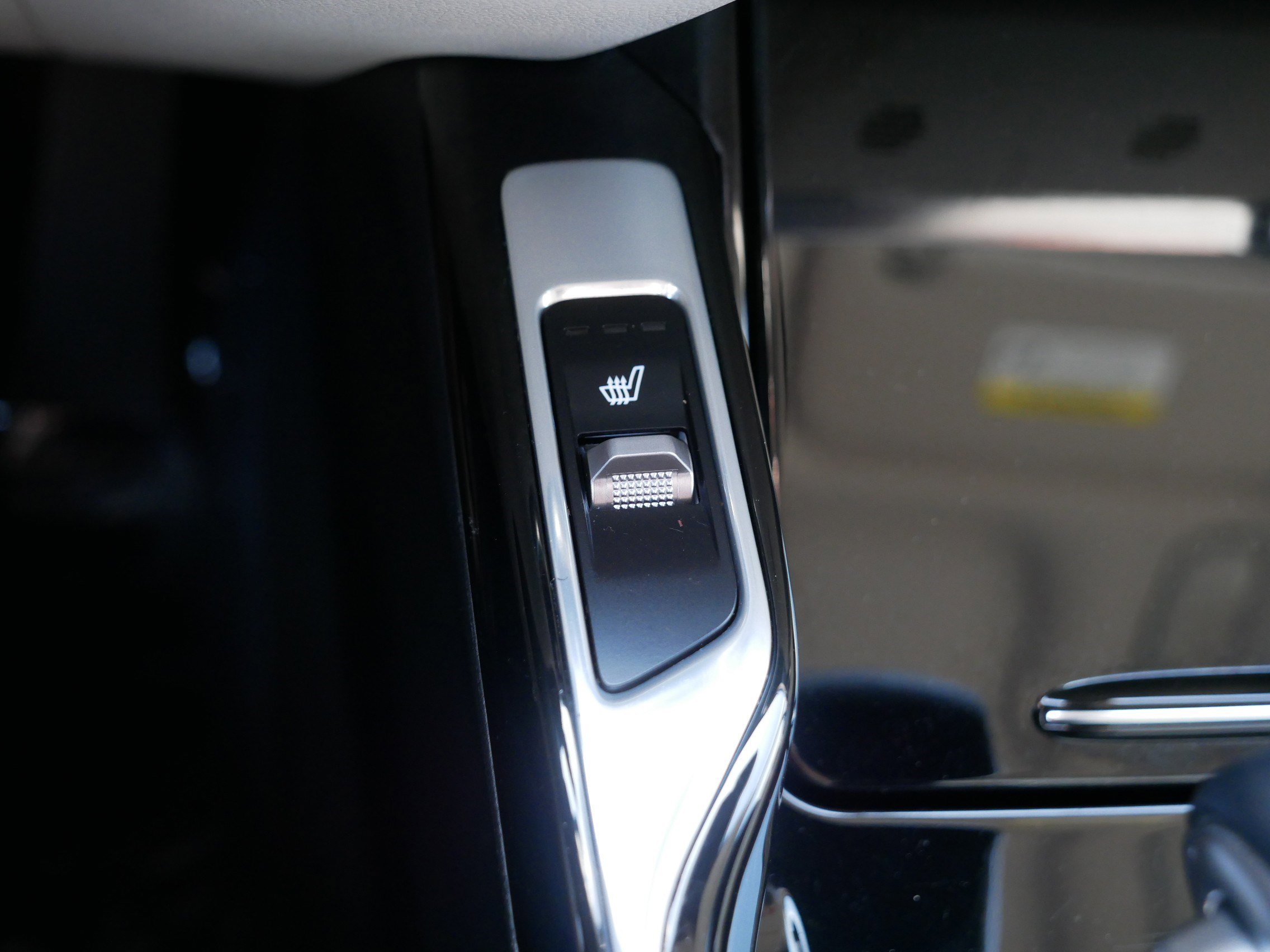 Certified 2023 Kia Sorento SX AWD/4WD image 28