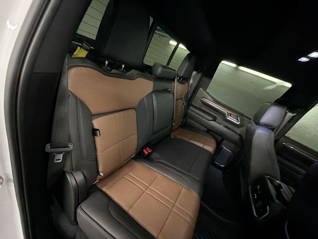 Certified 2024 Chevrolet Silverado 1500 High Country w/ Technology Package image 28