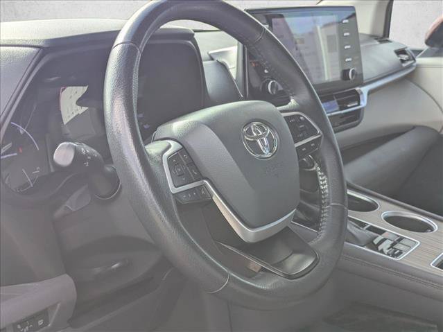 Used 2021 Toyota Sienna XLE FWD image 8