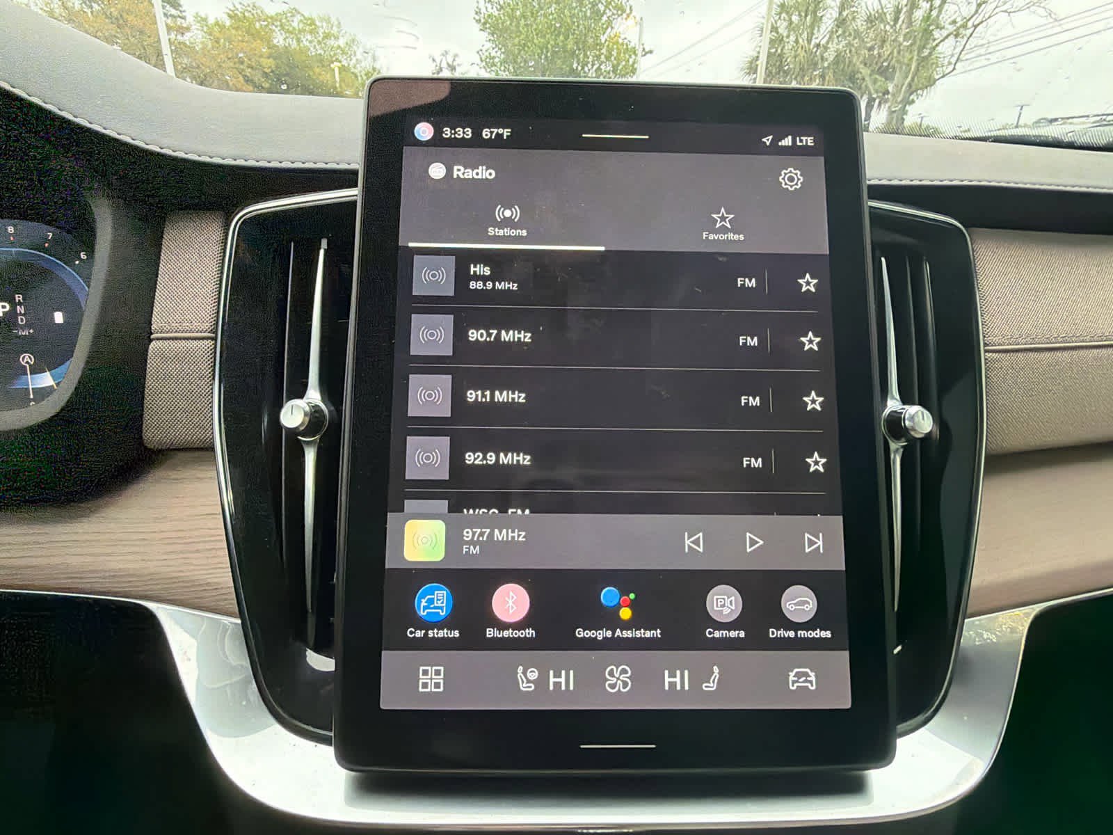 Used 2025 Volvo XC90 B5 Plus image 31