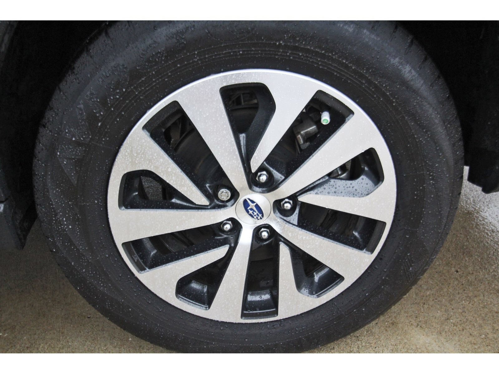 Used 2023 Subaru Outback Premium AWD/4WD image 29