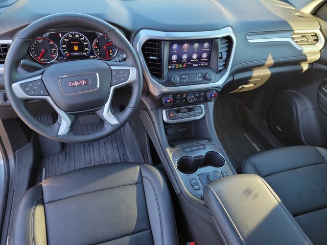 Used 2023 GMC Acadia SLT w/ Elevation Edition image 19