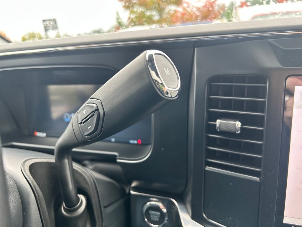New 2026 Ford F350 Lariat w/ Chrome Package image 32