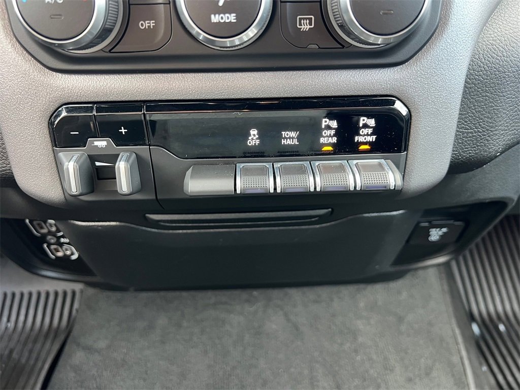Used 2022 RAM 1500 Big Horn image 24
