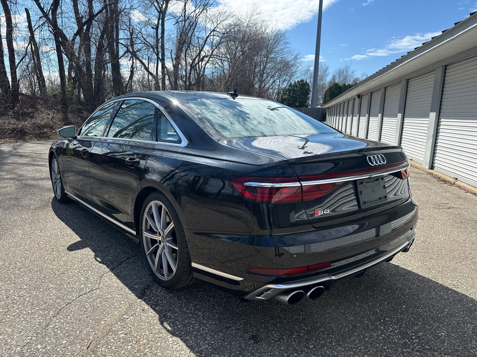 Used 2023 Audi S8 AWD/4WD image 3