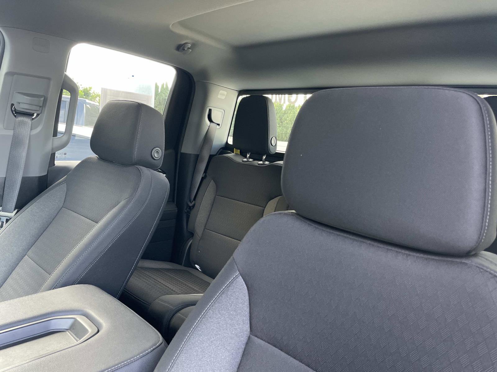 Used 2025 GMC Sierra 1500 SLE w/ Preferred Package image 26