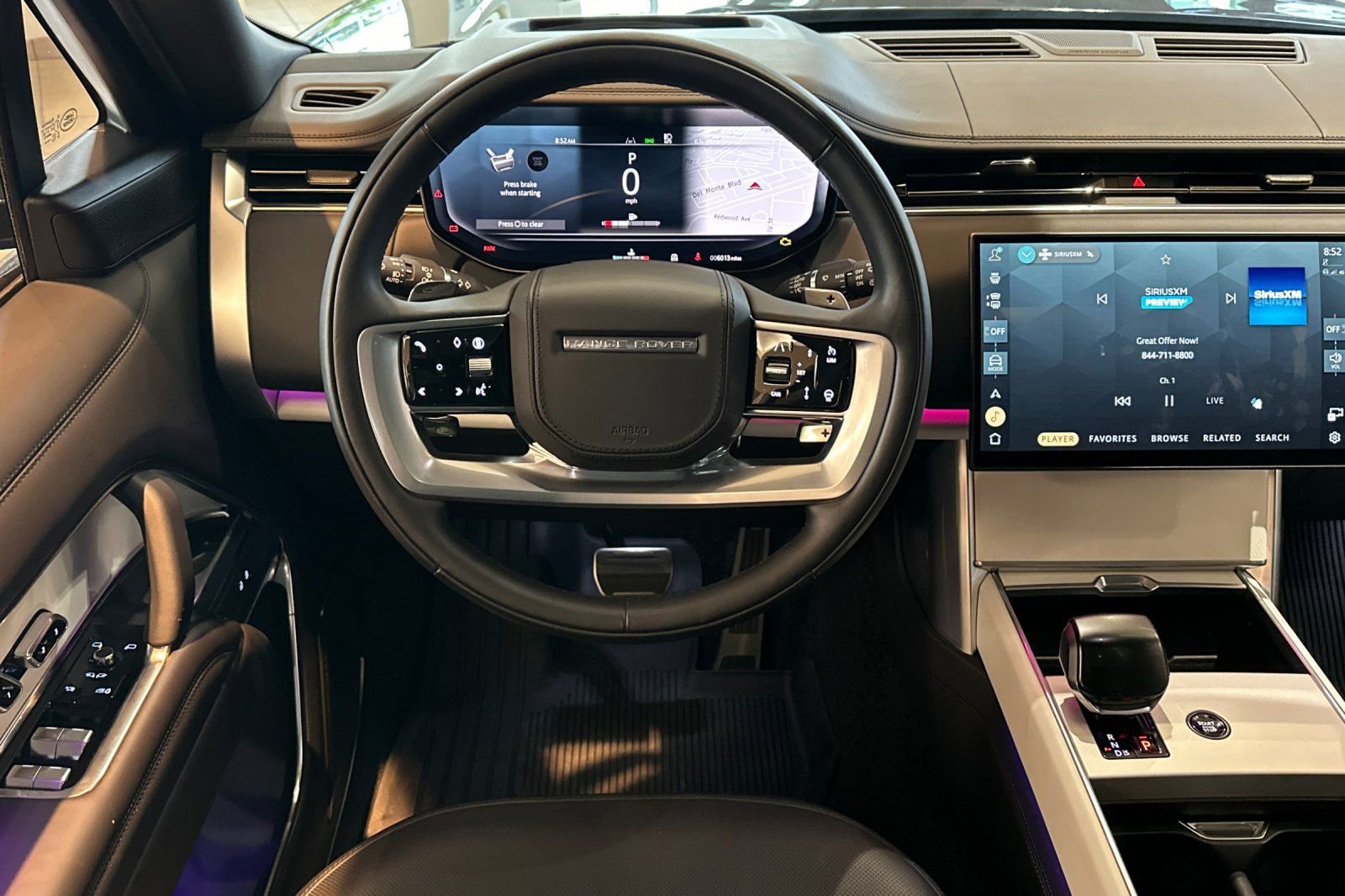 Used 2025 Land Rover Range Rover SV image 16