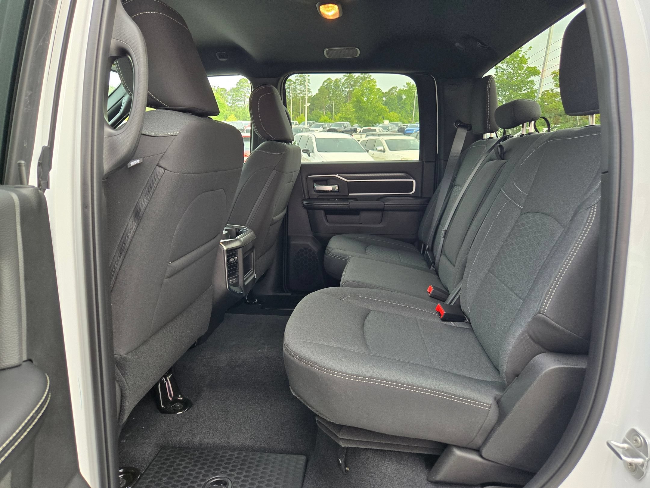 New 2026 RAM 2500 Big Horn AWD/4WD image 32
