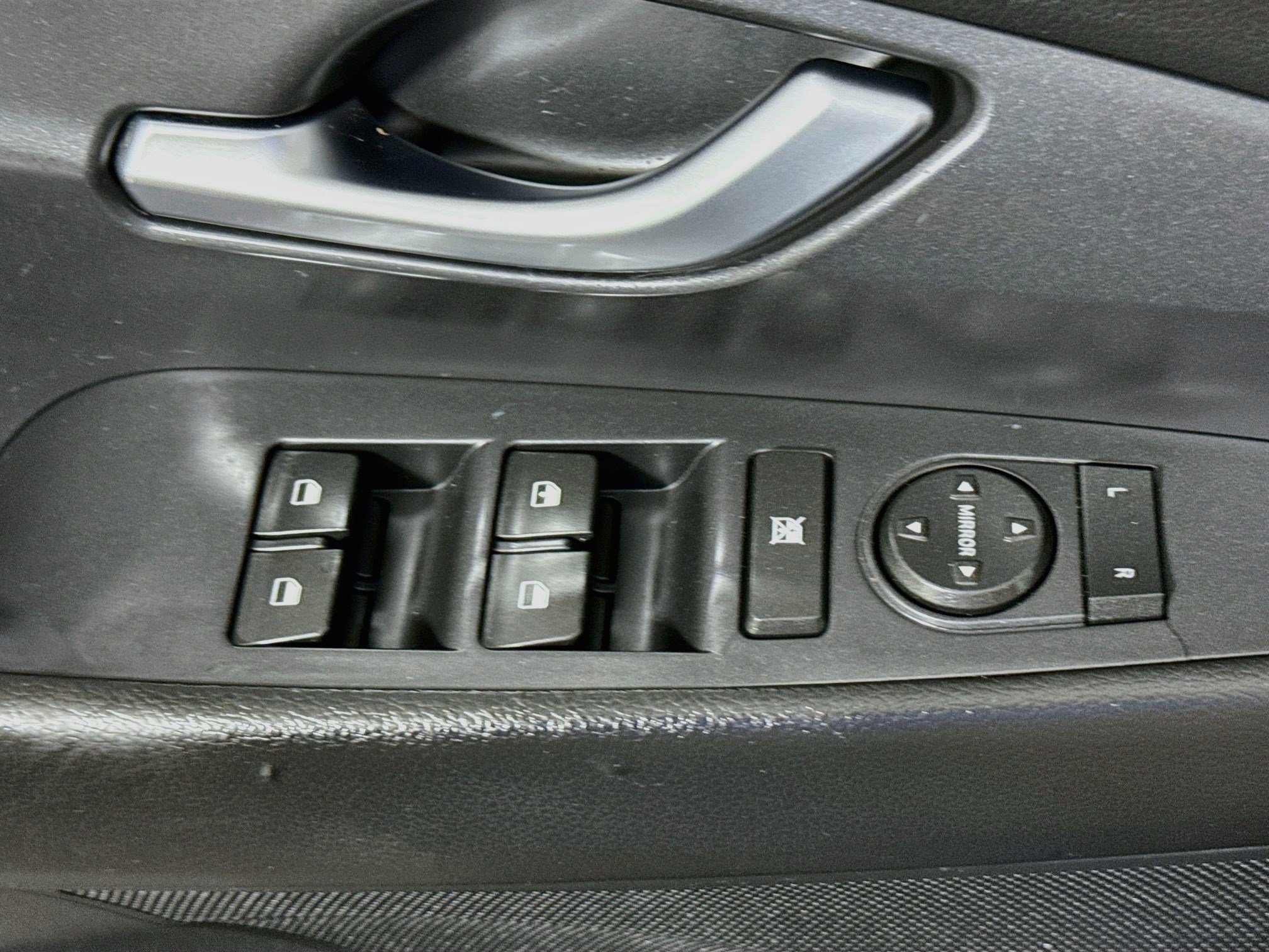 Used 2018 Hyundai Elantra GT FWD image 23