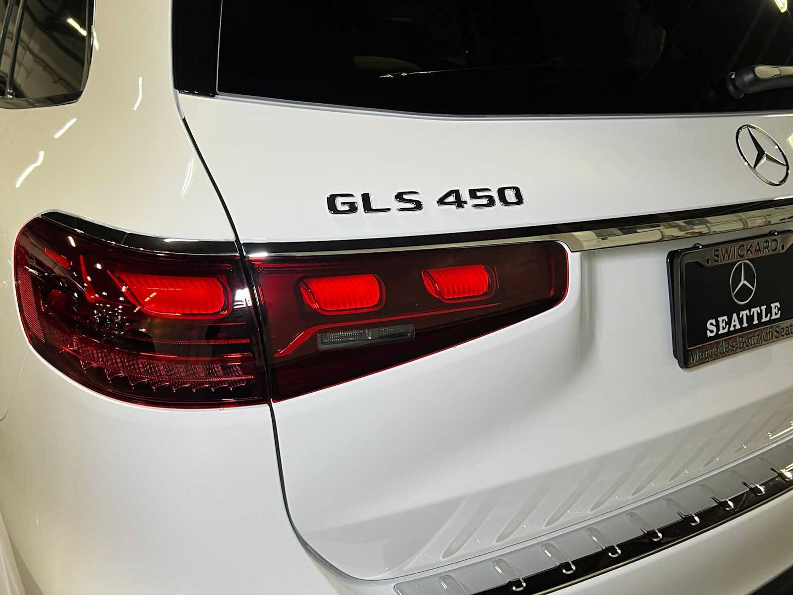 New 2026 Mercedes-Benz GLS 450 4MATIC image 14