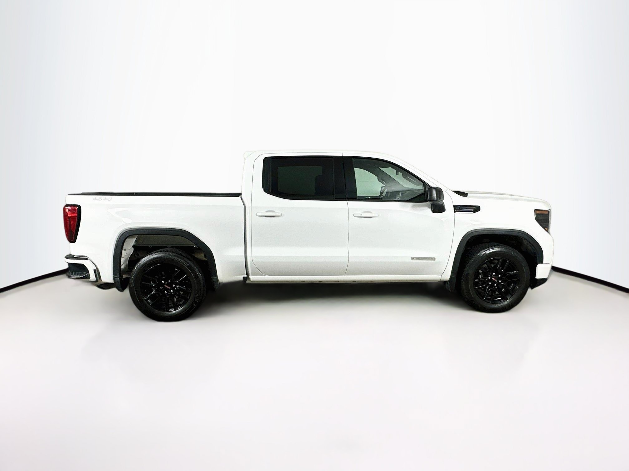 Used 2024 GMC Sierra 1500 Elevation AWD/4WD image 10