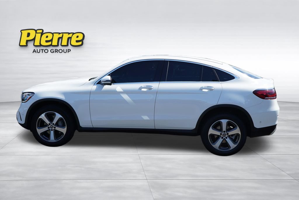 Used 2020 Mercedes-Benz GLC 300 4MATIC Coupe image 4