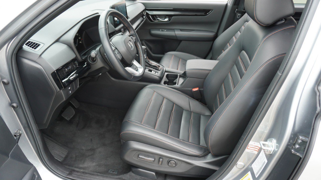 Used 2025 Honda CR-V Sport Touring image 13
