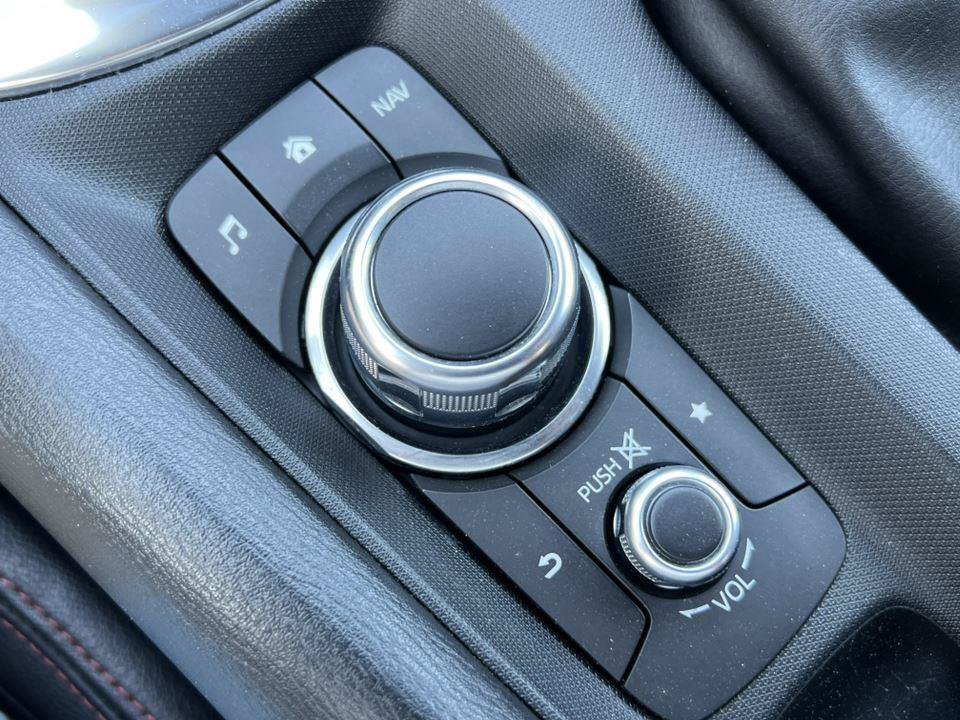 Used 2019 FIAT 124 Spider Abarth w/ Convenience Group RWD image 33
