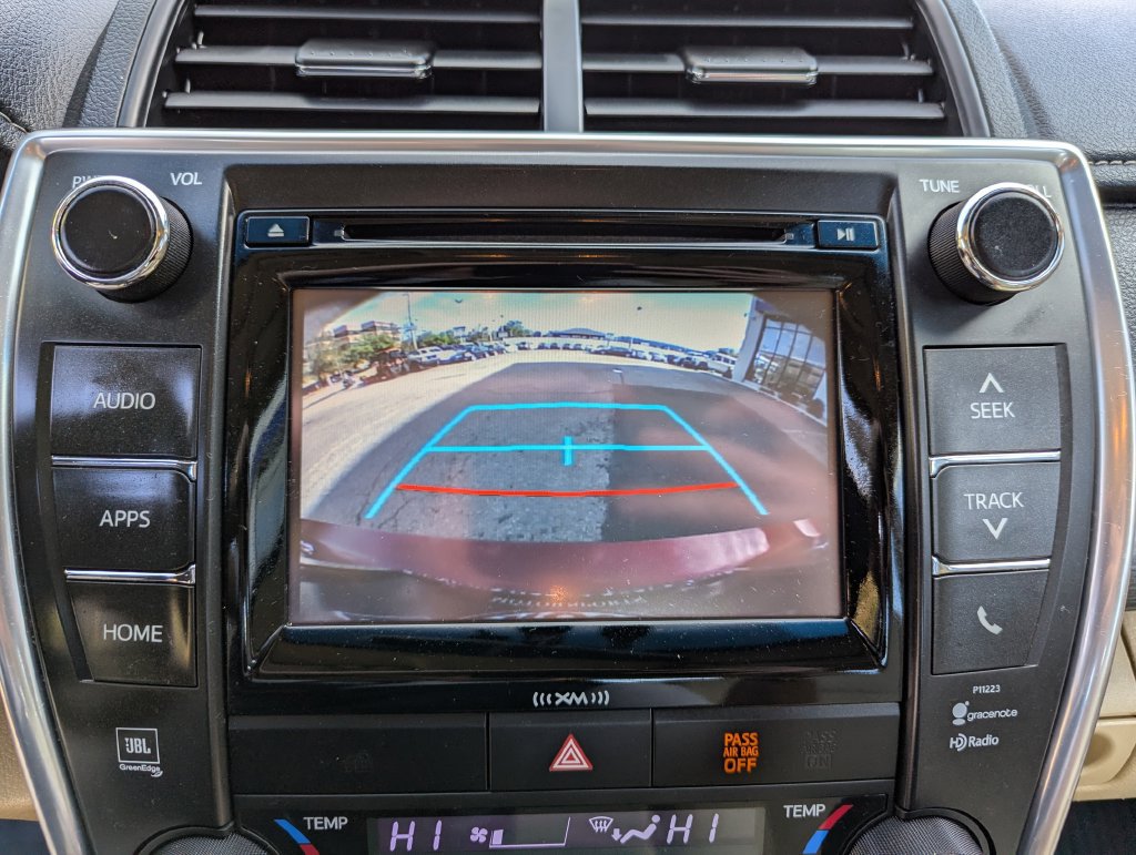 Used 2017 Toyota Camry XLE w/ Moonroof Package FWD image 24