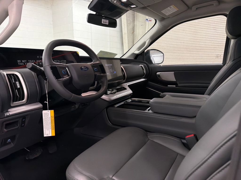 New 2026 Ford Expedition Active RWD image 6