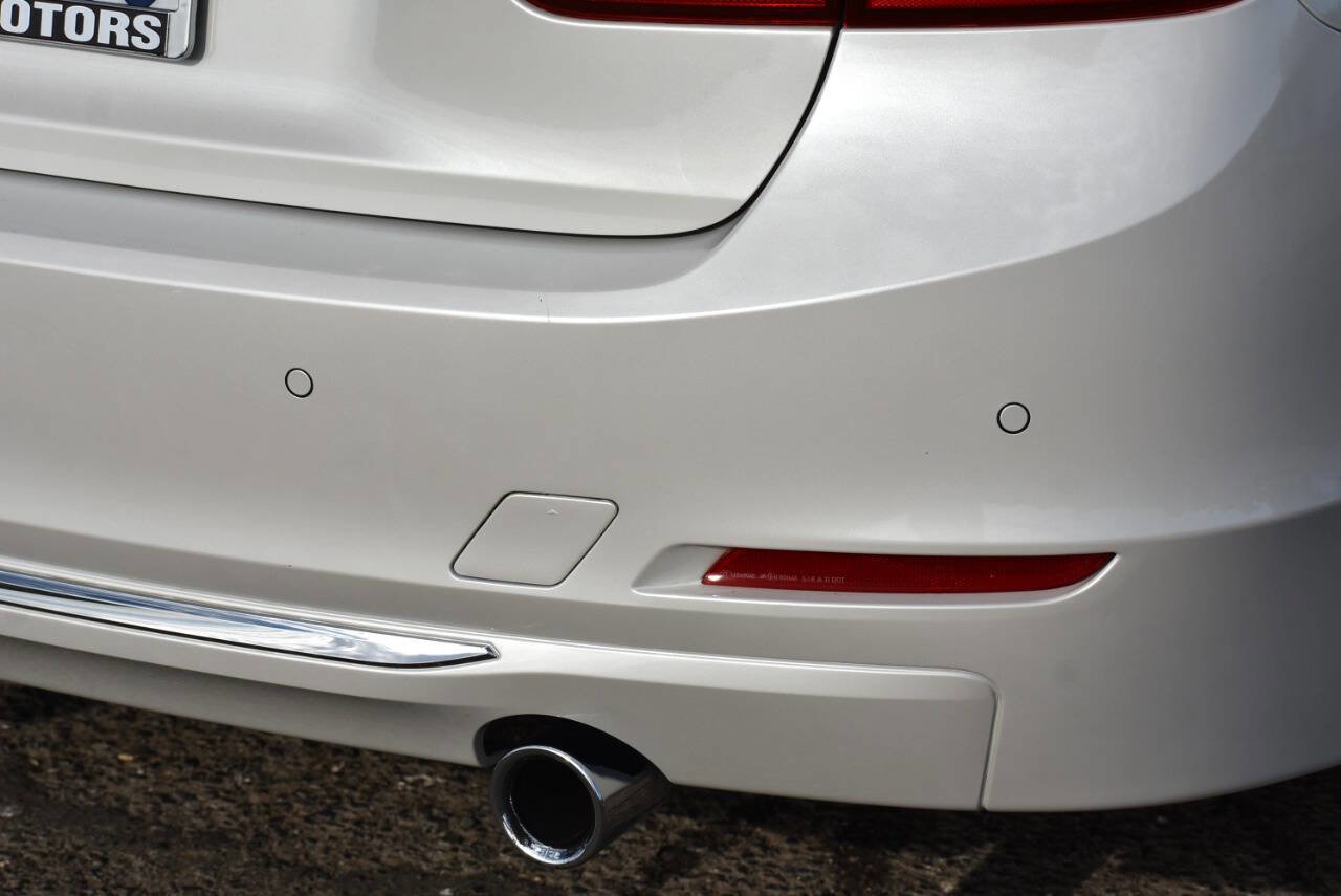 Used 2015 BMW 335i Sedan image 13