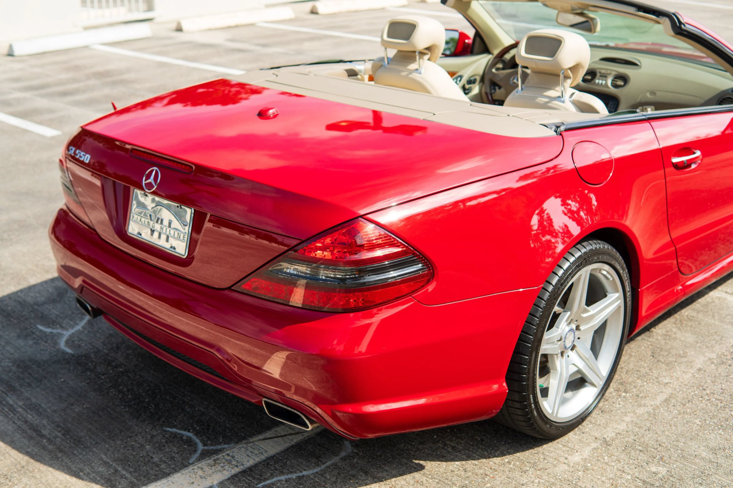 Used 2011 Mercedes-Benz SL 550 image 30