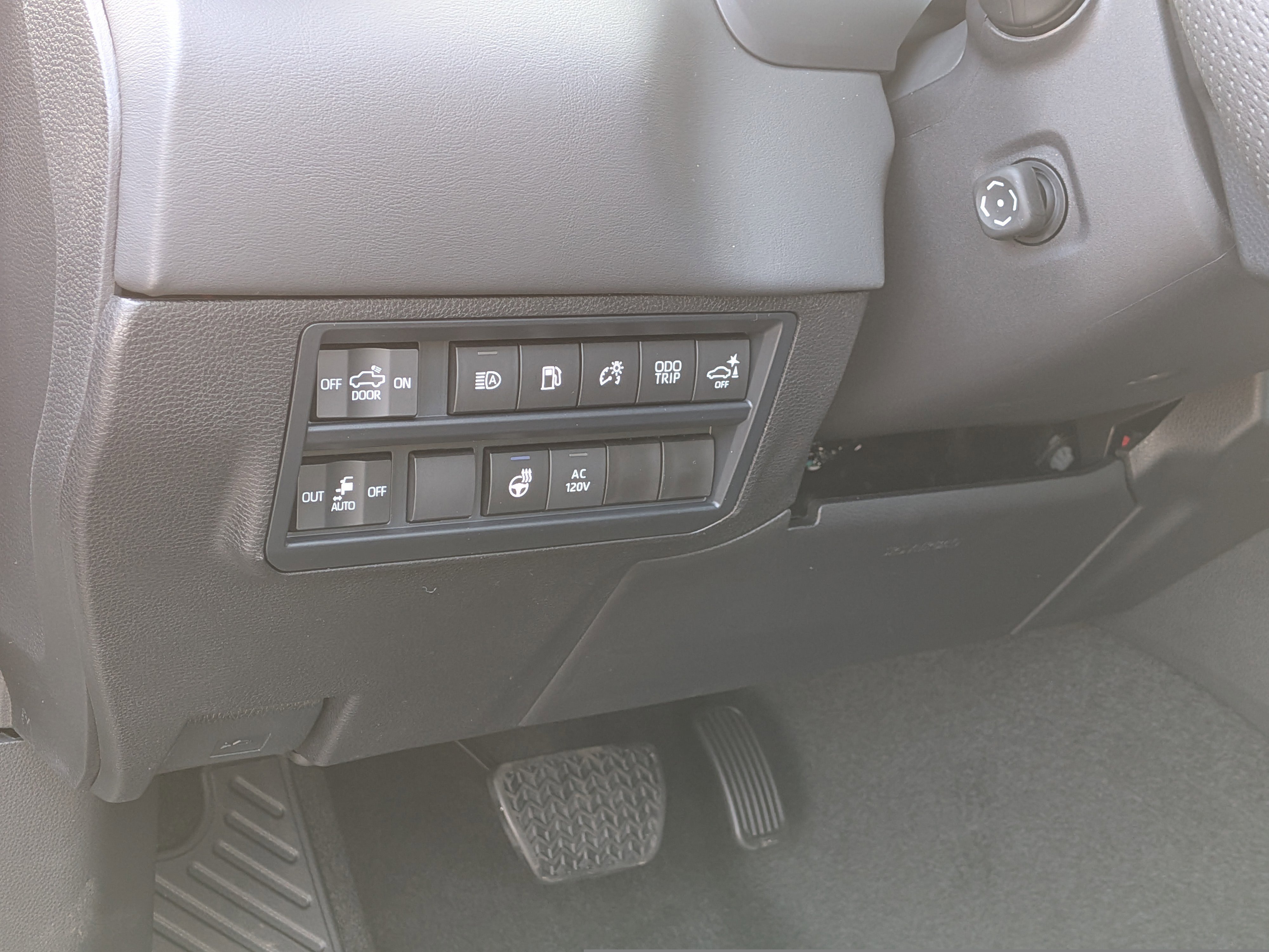 New 2026 Toyota Tundra Platinum image 12