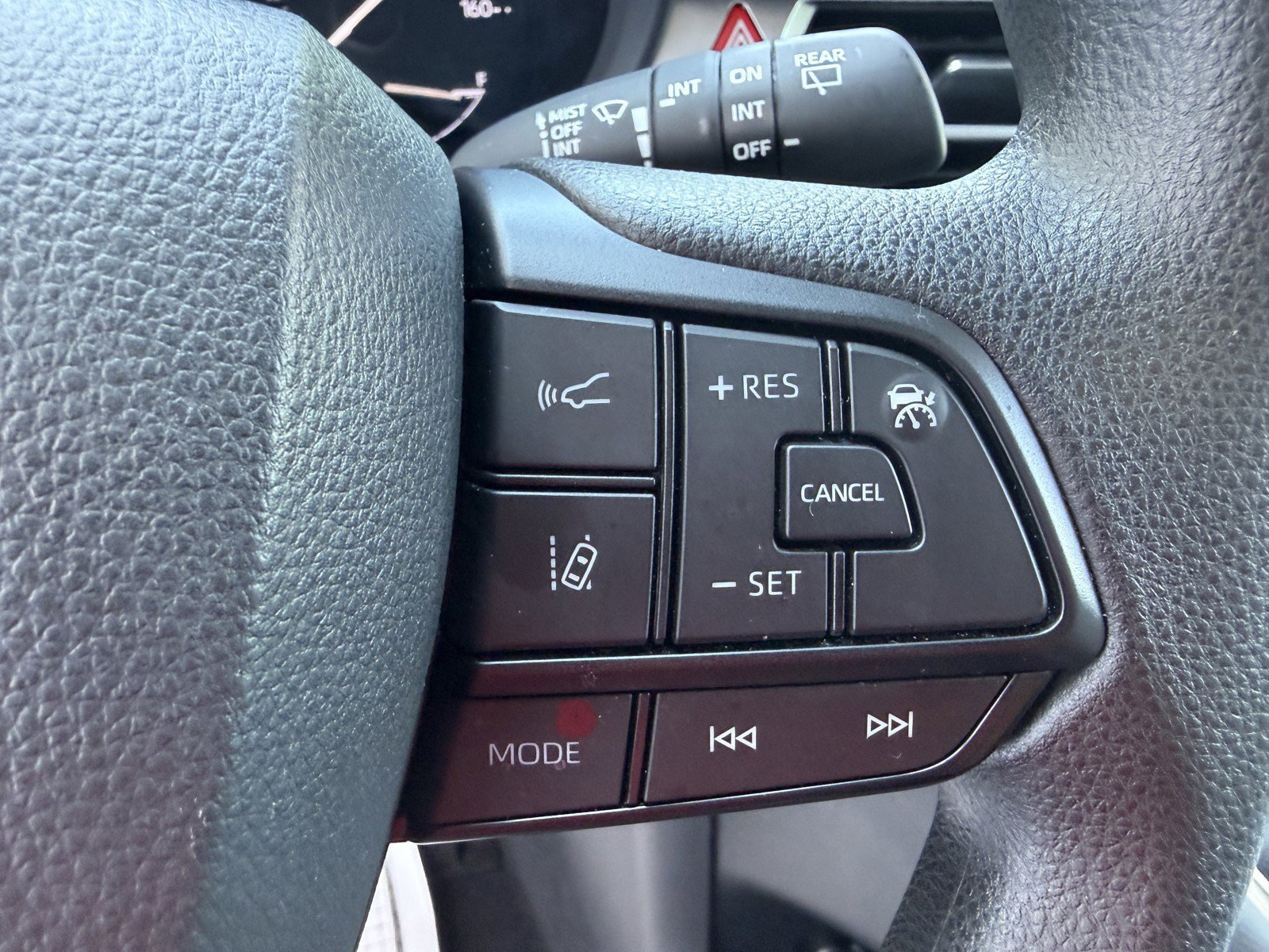 New 2025 Toyota Sienna LE w/ LE Plus Package AWD/4WD image 17