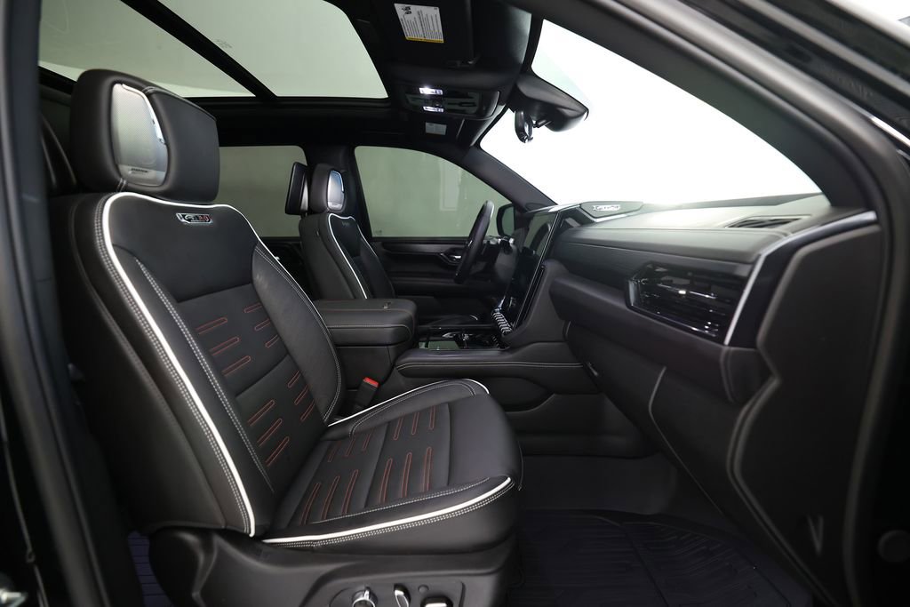 Used 2026 GMC Yukon AT4 Ultimate w/ LPO, Floor Liner Package image 10