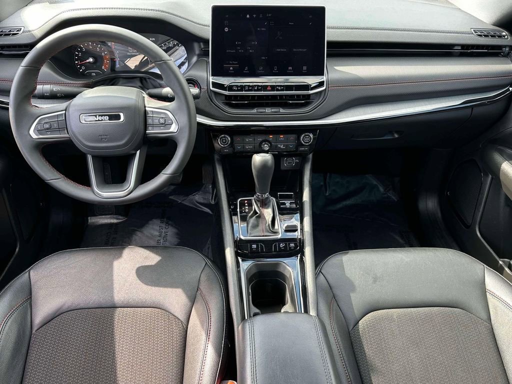 Used 2024 Jeep Compass Trailhawk image 14