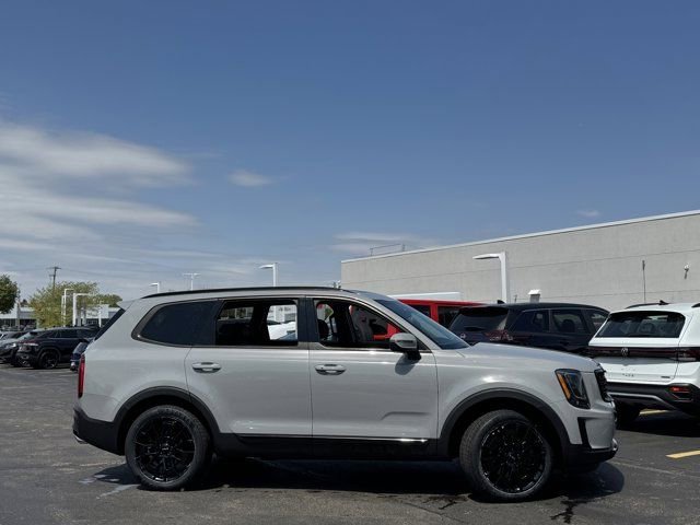 Used 2022 Kia Telluride EX w/ EX Premium Package AWD/4WD image 3
