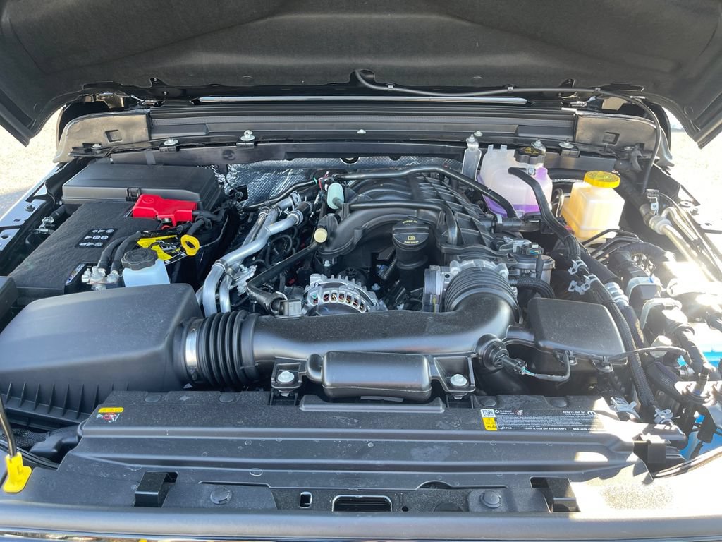 New 2026 Jeep Gladiator Sport AWD/4WD image 18