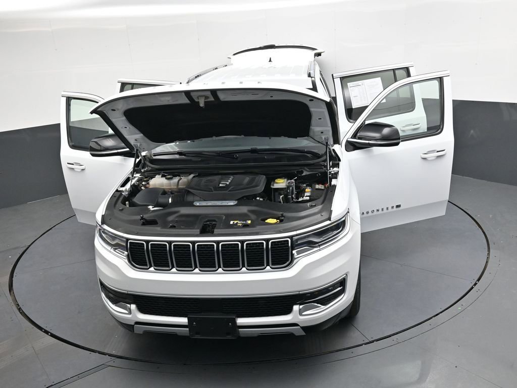 Used 2024 Jeep Wagoneer L Series II w/ Flexible Seating Group image 43